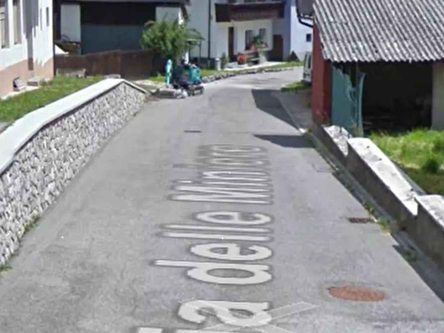 Immagine 23 di Casa indipendente in vendita  in Via delle Miniere a Malborghetto-Valbruna