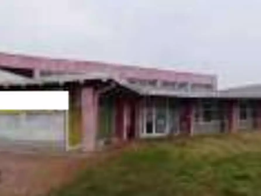 Immagine 4 di Negozio in vendita  in Via Francois Mitterrand  a Suzzara