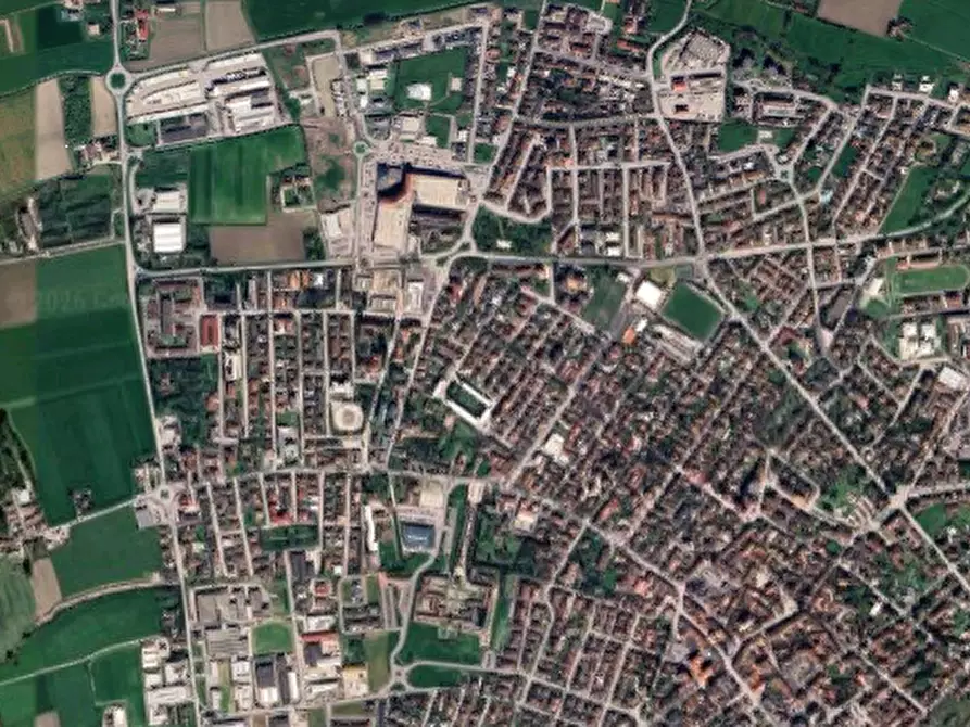 Immagine 28 di Negozio in vendita  in Via Francois Mitterrand  a Suzzara