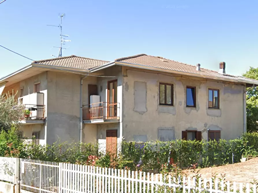 Immagine 8 di Appartamento in vendita  in Via Ugo Foscolo a Cassano Magnago