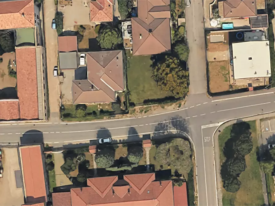 Immagine 21 di Appartamento in vendita  in Via Ugo Foscolo a Cassano Magnago