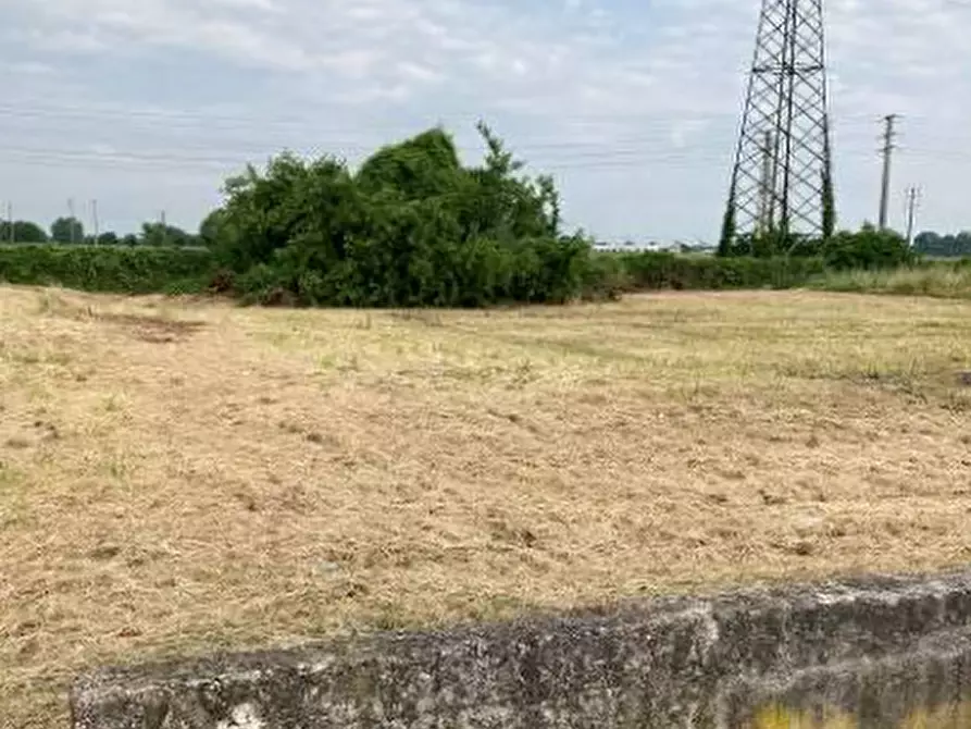 Immagine 11 di Terreno edificabile in vendita  in Via G. Ungaretti a Curtatone