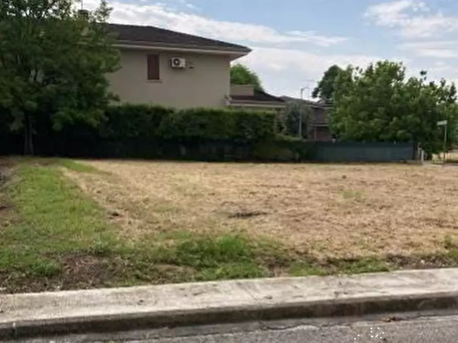 Immagine 2 di Terreno edificabile in vendita  in Via G. Ungaretti a Curtatone