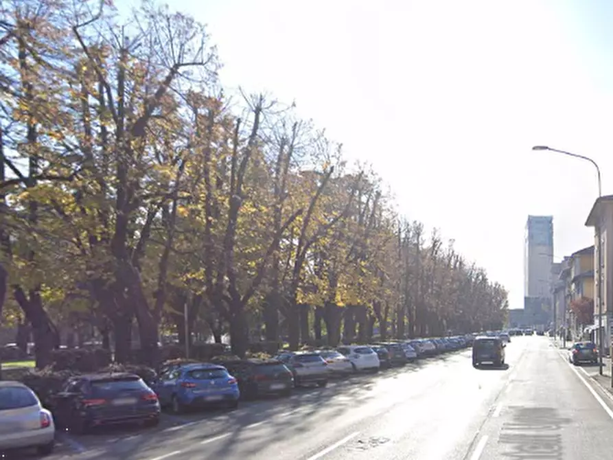 Immagine 4 di Magazzino in vendita  in via Fratelli Ugoni a Brescia