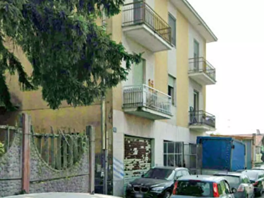 Immagine 2 di Laboratorio in vendita  in Corso Genova a Vigevano