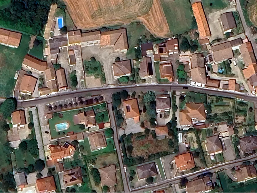 Immagine 5 di Negozio in vendita  in Via Liguria  a Voghera