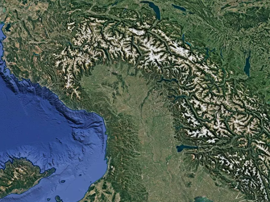 Immagine 11 di Negozio in vendita  in Via Liguria  a Voghera