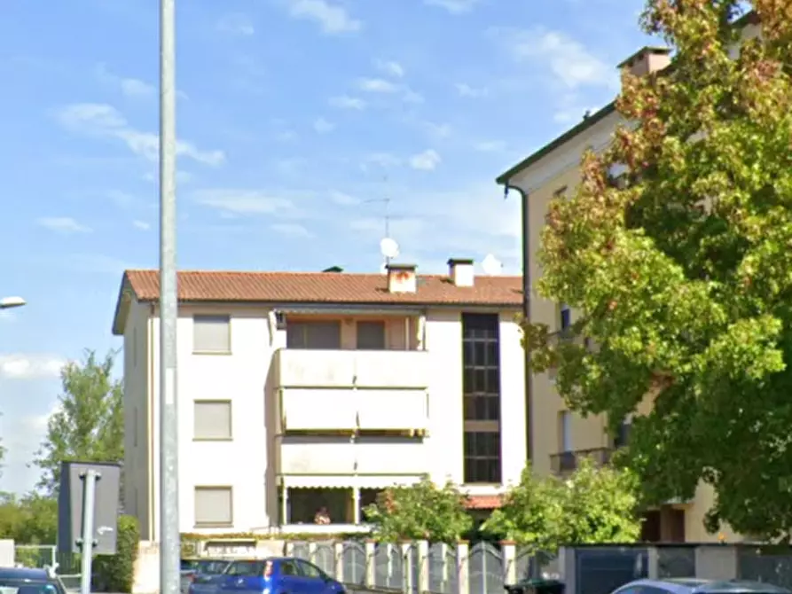 Immagine 11 di Appartamento in vendita  in Via Napoli a Colorno