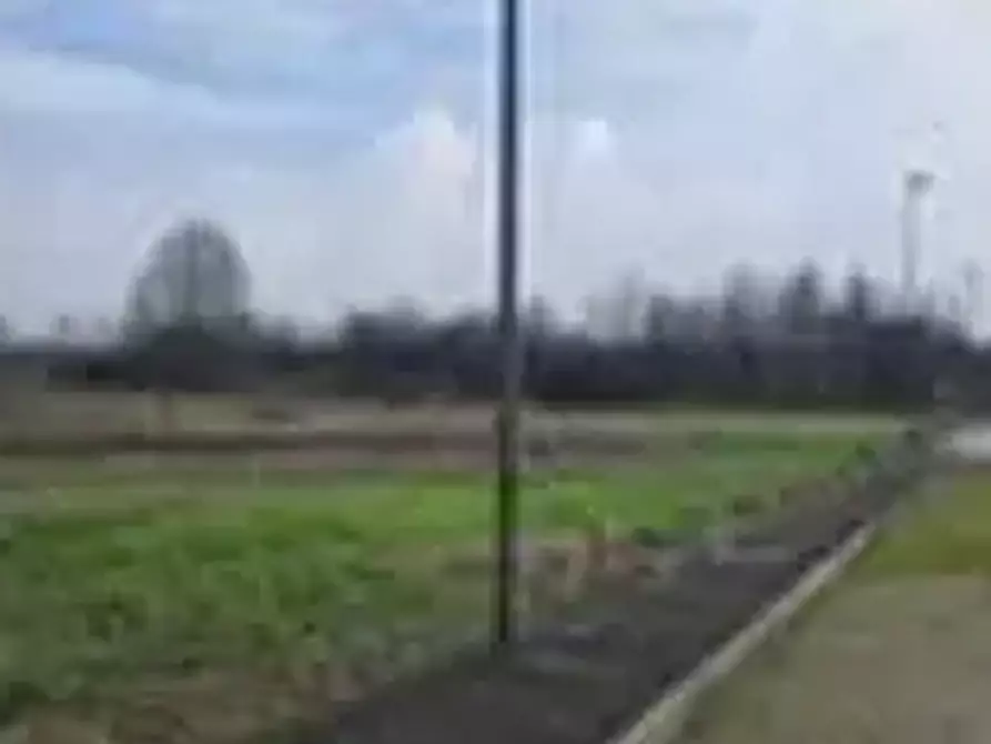 Immagine 4 di Terreno edificabile in vendita  in Via Lago Maggiore a Montebello Vicentino