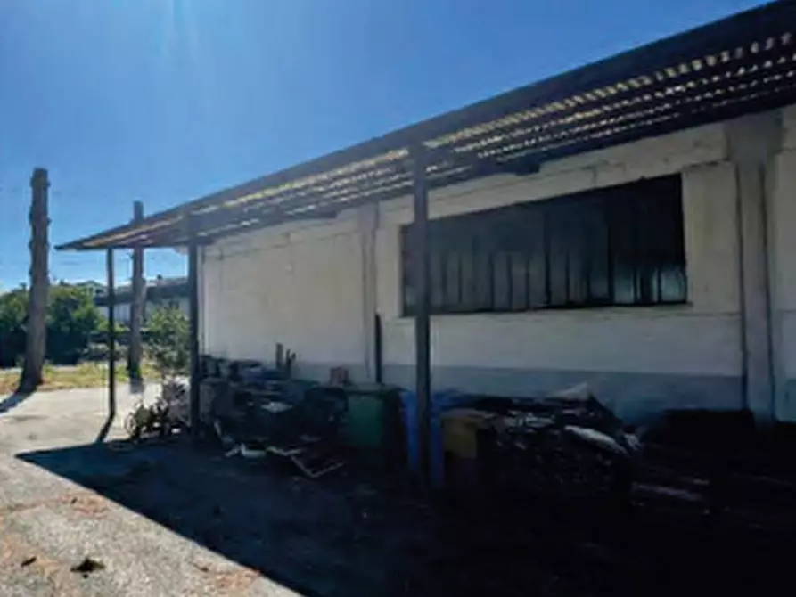 Immagine 7 di Capannone industriale in vendita  in Via Monte Rosa a Torrevecchia Pia