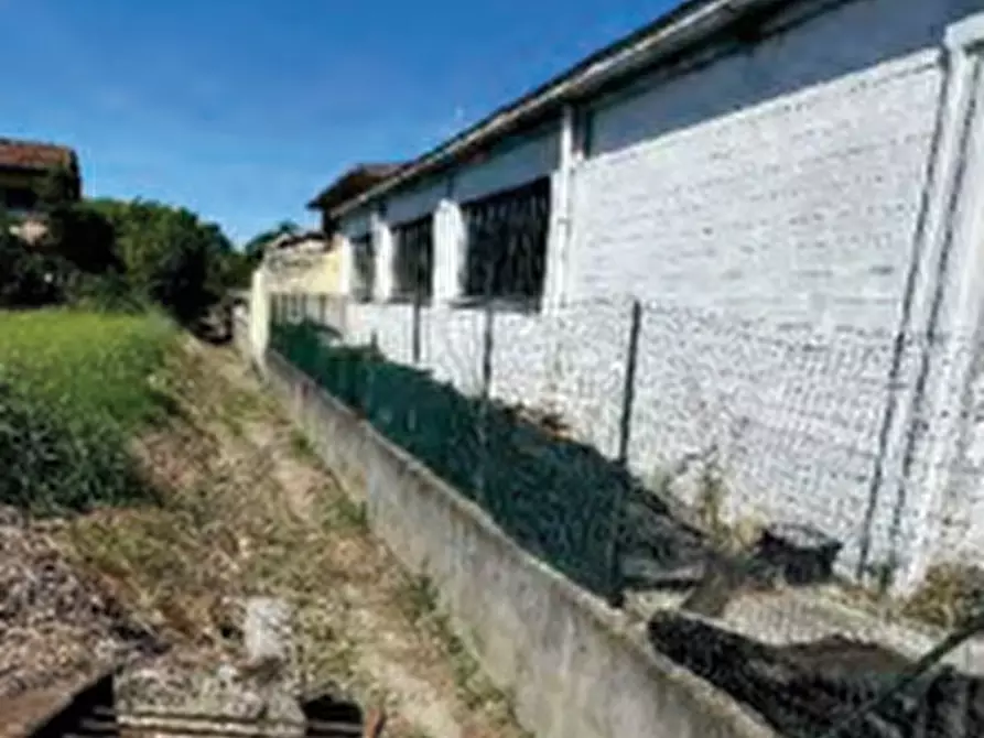 Immagine 8 di Capannone industriale in vendita  in Via Monte Rosa a Torrevecchia Pia