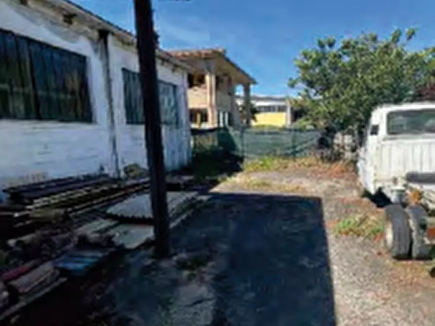 Immagine 9 di Capannone industriale in vendita  in Via Monte Rosa a Torrevecchia Pia