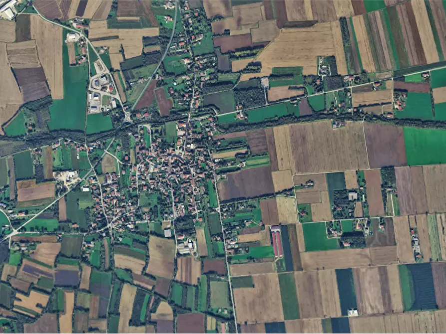 Immagine 10 di Porzione di casa in vendita  in Località San Leonardo a Montereale Valcellina