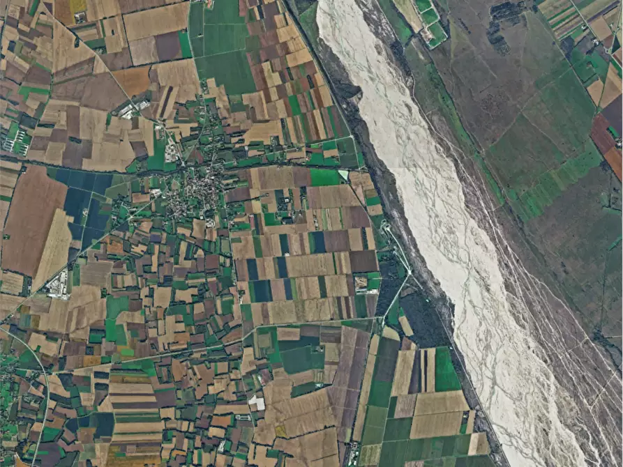 Immagine 11 di Porzione di casa in vendita  in Località San Leonardo a Montereale Valcellina