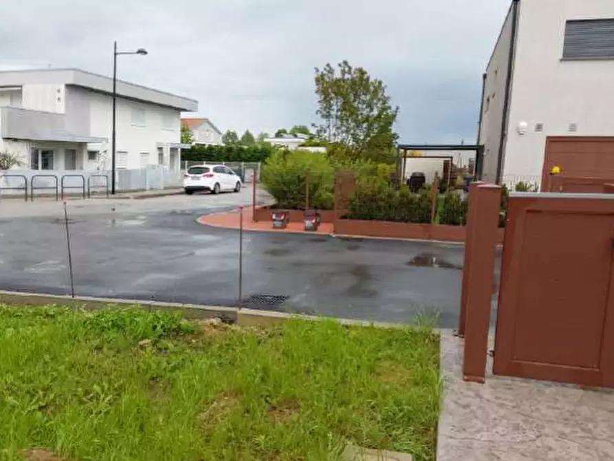 Immagine 8 di Porzione di casa in vendita  in Via Luigi Biancon a Trebaseleghe