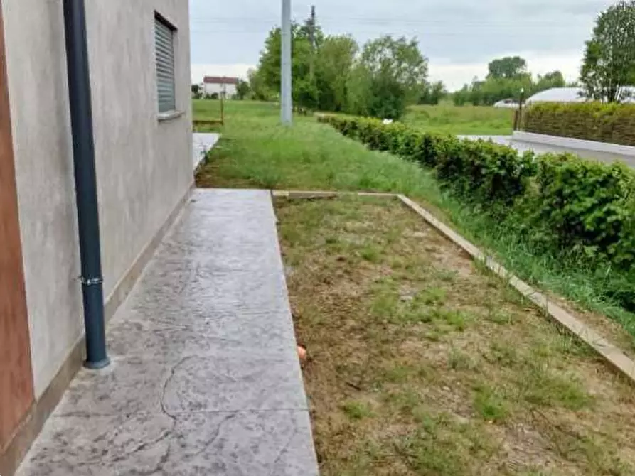 Immagine 13 di Porzione di casa in vendita  in Via Luigi Biancon a Trebaseleghe