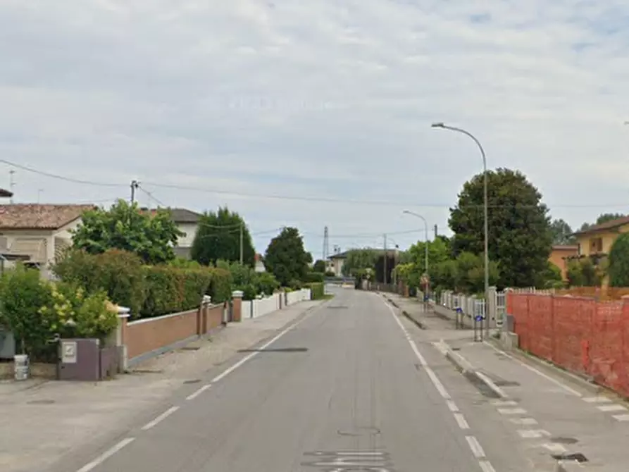 Immagine 17 di Porzione di casa in vendita  in Via Luigi Biancon a Trebaseleghe