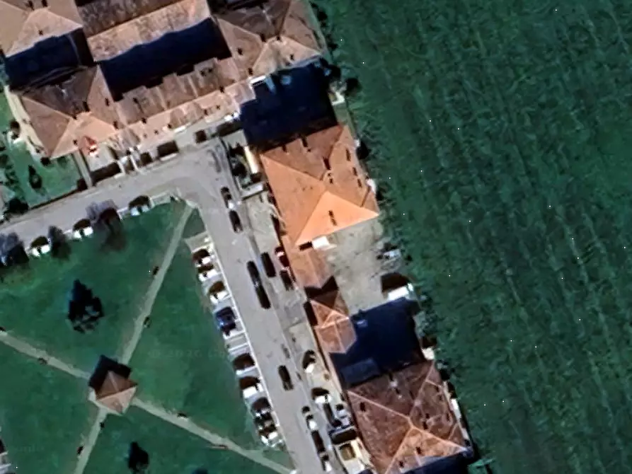 Immagine 12 di Appartamento in vendita  in Largo Fontanili  a Caselle Lurani