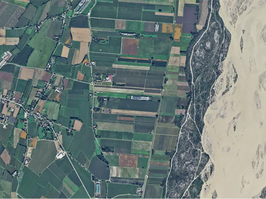 Immagine 2 di Terreno agricolo in vendita  in Località Grava a Valvasone Arzene