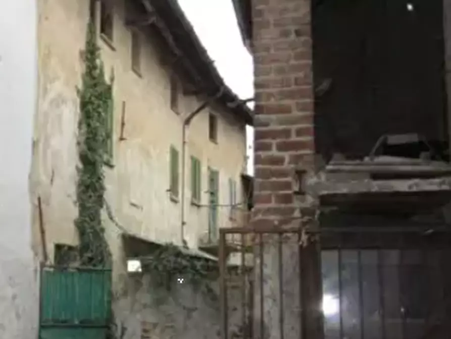 Immagine 4 di Rustico / casale in vendita  in Via Roma a Gropello Cairoli