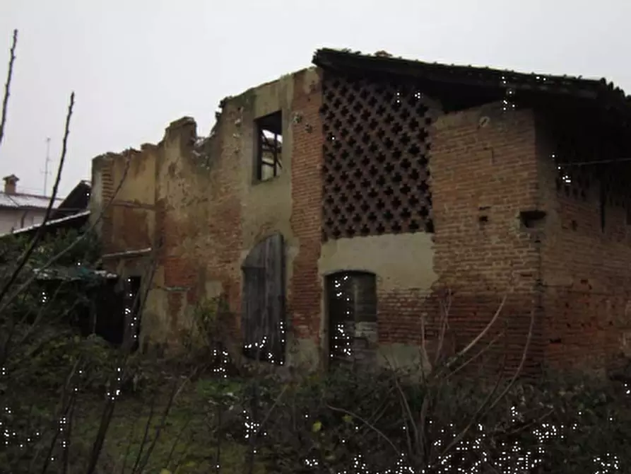 Immagine 6 di Rustico / casale in vendita  in Via Roma a Gropello Cairoli