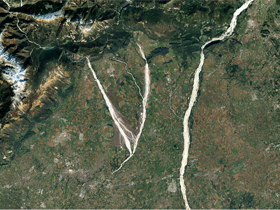 Immagine 1 di Terreno agricolo in vendita  in Località Grava a Valvasone Arzene