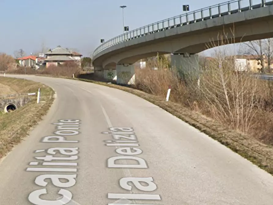 Immagine 6 di Terreno agricolo in vendita  in Località Ponte della Delizia a Valvasone Arzene