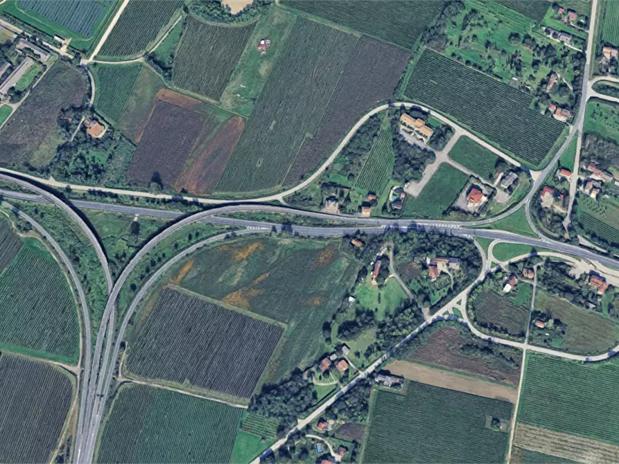 Immagine 1 di Terreno agricolo in vendita  in Località Ponte della Delizia a Valvasone Arzene