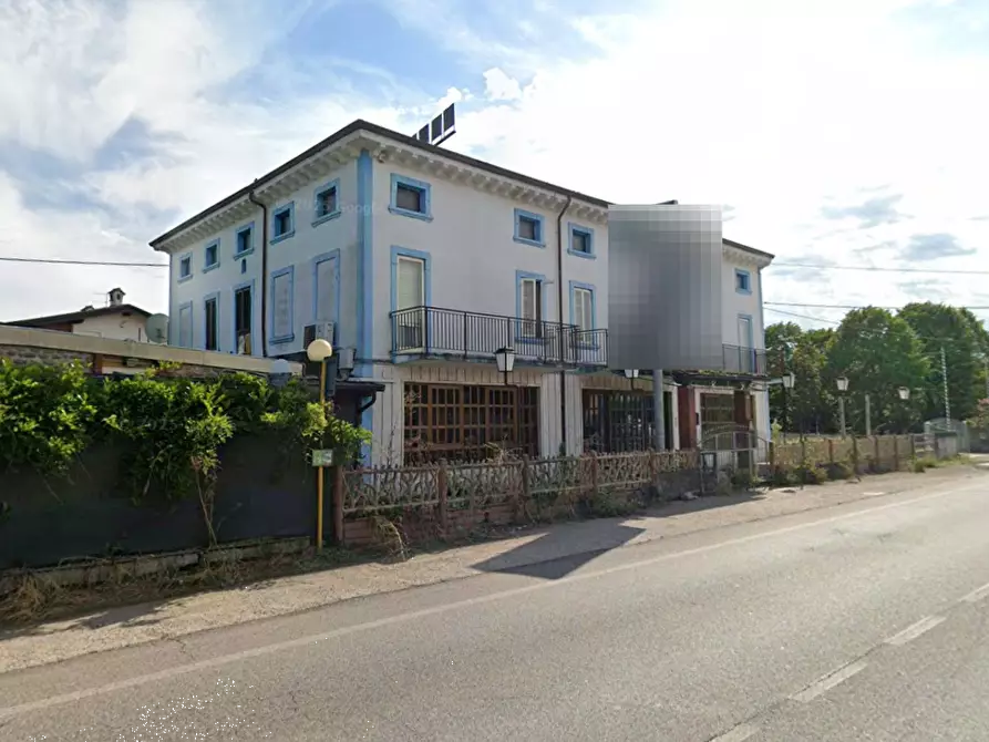Immagine 15 di Negozio in vendita  in Località Madonnina di Prabiano a Villafranca Di Verona