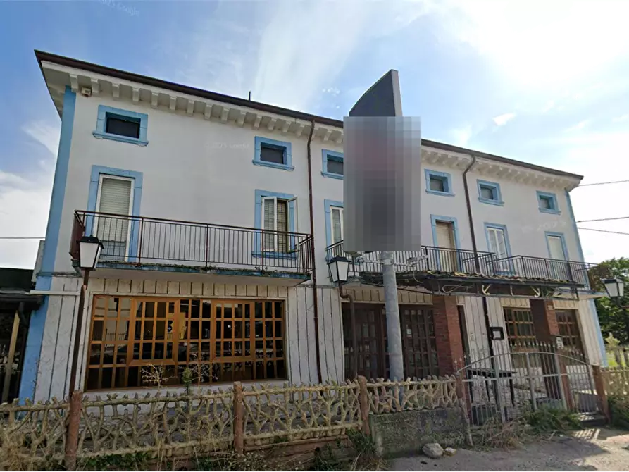 Immagine 16 di Negozio in vendita  in Località Madonnina di Prabiano a Villafranca Di Verona