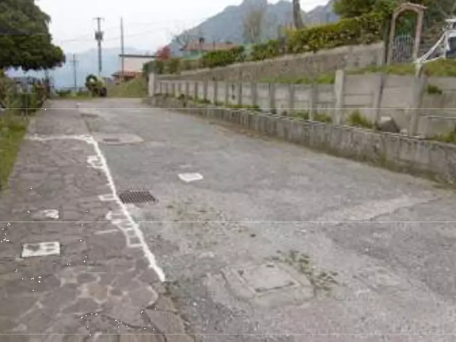 Immagine 4 di Posto auto in vendita  in  Via Nasego a Lodrino