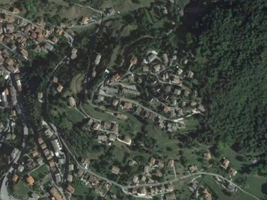 Immagine 8 di Posto auto in vendita  in  Via Nasego a Lodrino