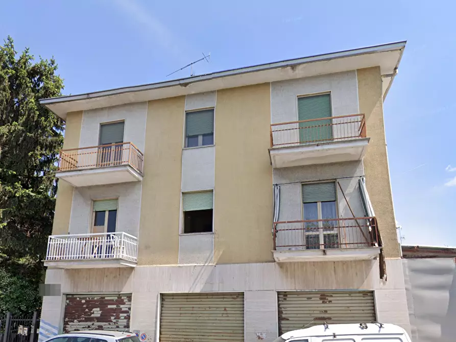 Immagine 5 di Appartamento in vendita  in Corso Genova  a Vigevano