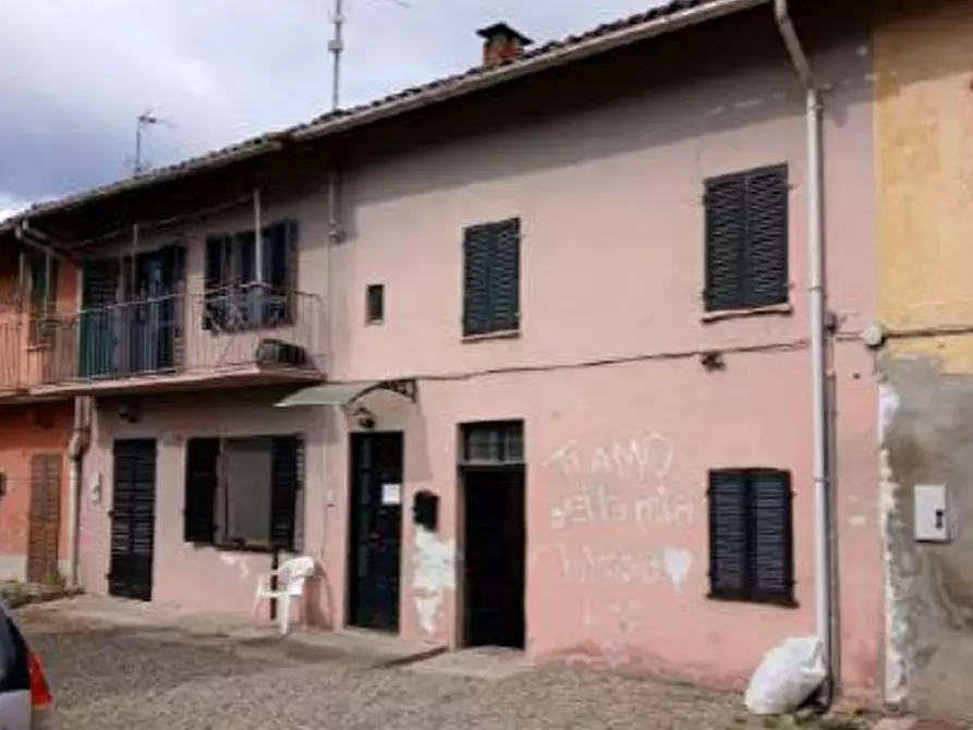 Immagine 3 di Casa indipendente in vendita  in Via Giuseppe Mazzini  a Langosco