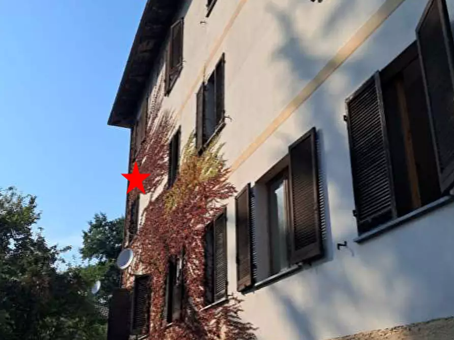 Immagine 3 di Appartamento in vendita  in Frazione Cascine a Zavattarello