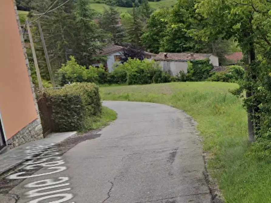 Immagine 11 di Appartamento in vendita  in Frazione Cascine a Zavattarello