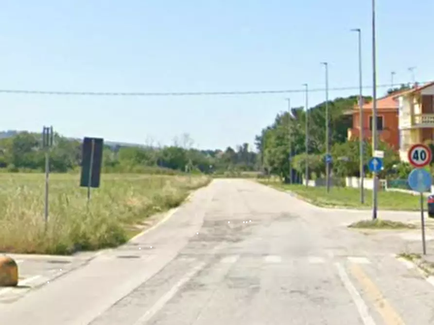 Immagine 11 di Terreno agricolo in vendita  in Viale Europa  a Mondolfo