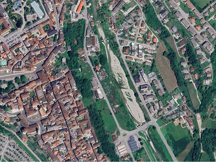 Immagine 2 di Terreno agricolo in vendita  in Via Lungardo a Belluno