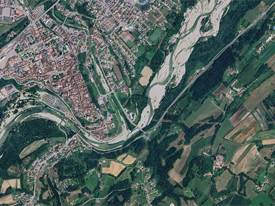 Immagine 3 di Terreno agricolo in vendita  in Via Lungardo a Belluno