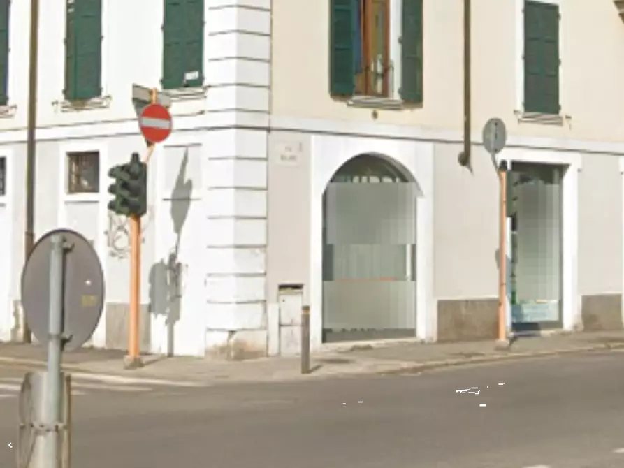 Immagine 3 di Negozio in vendita  in Via Milano a Brescia
