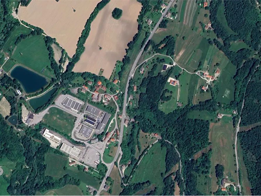 Immagine 2 di Terreno agricolo in vendita  in Località Levego a Belluno