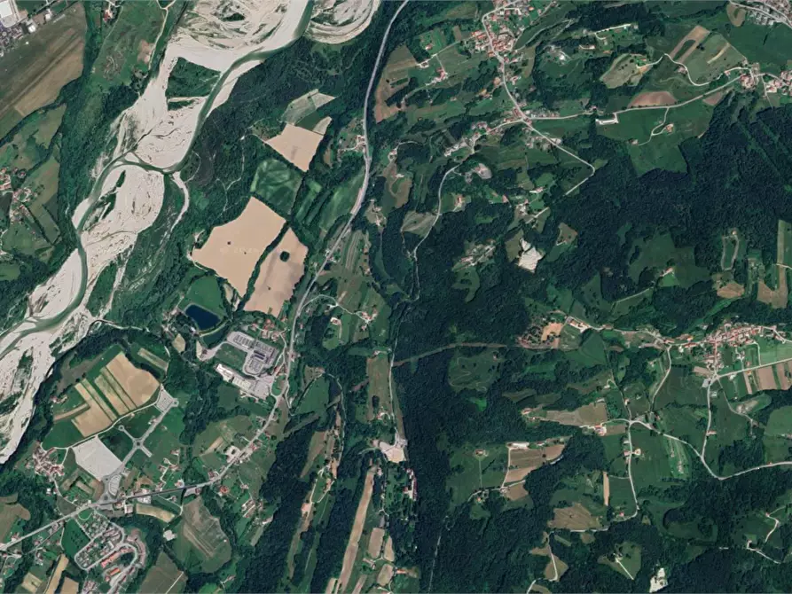 Immagine 3 di Terreno agricolo in vendita  in Località Levego a Belluno