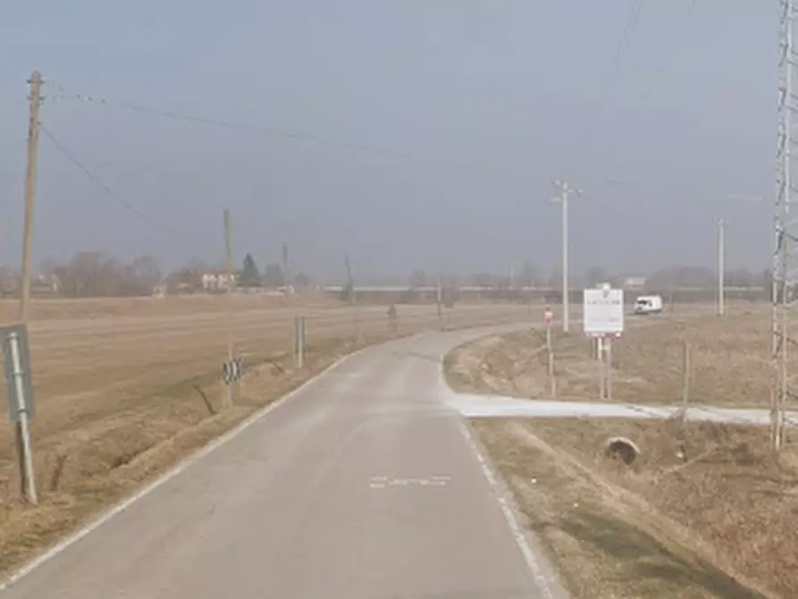 Immagine 8 di Terreno agricolo in vendita  in Via Muggia a Motta Di Livenza