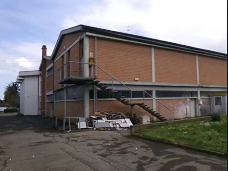 Immagine 3 di Laboratorio in vendita  in Via della Repubblica a Cavriago