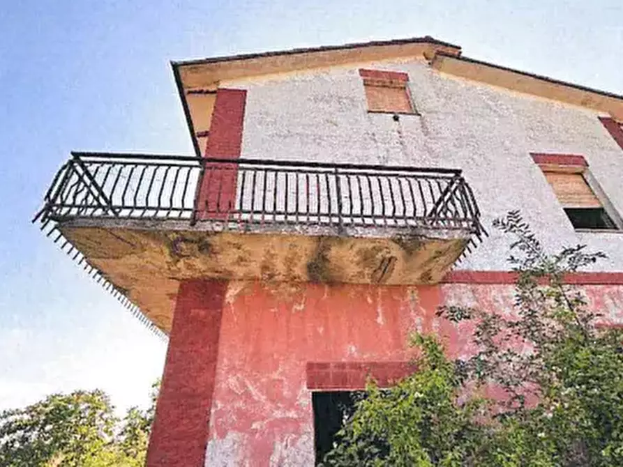 Immagine 1 di Casa indipendente in vendita  in Località Marcucci a Cingoli