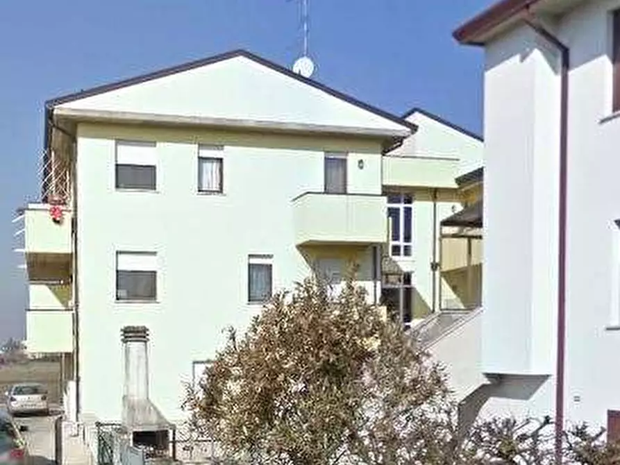 Immagine 7 di Appartamento in vendita  in Via Dosso Faiti a Rovigo