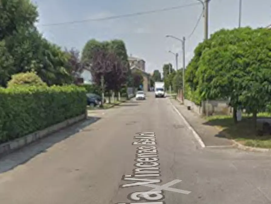 Immagine 8 di Appartamento in vendita  in Via Vincenzo Bellini a Turate