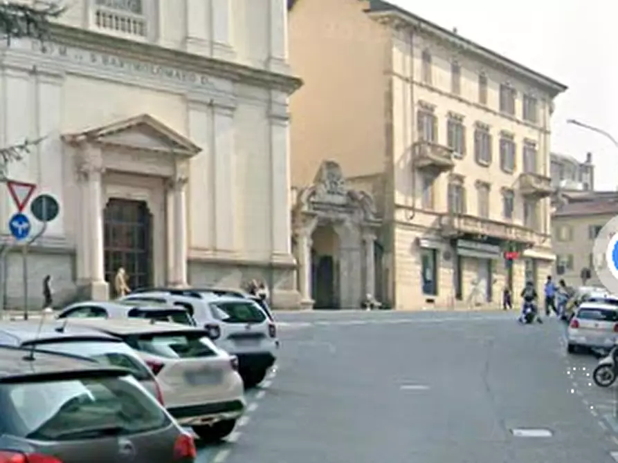 Immagine 5 di Ufficio in vendita  in Via Milano a Como