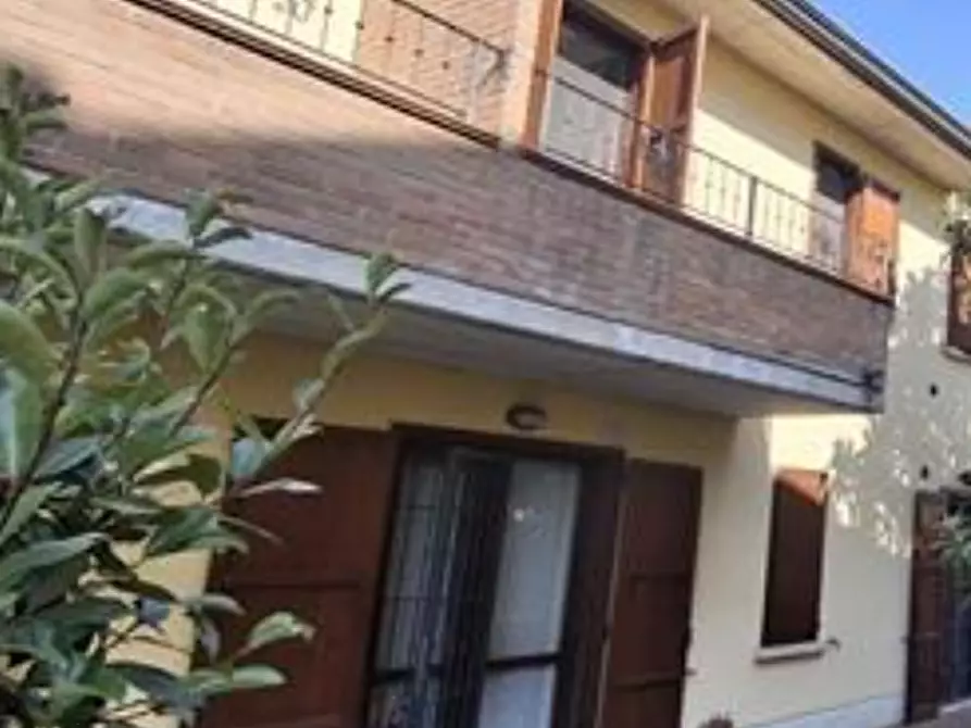 Immagine 1 di Appartamento in vendita  in Via Camillo Prampolini a Cadelbosco Di Sopra