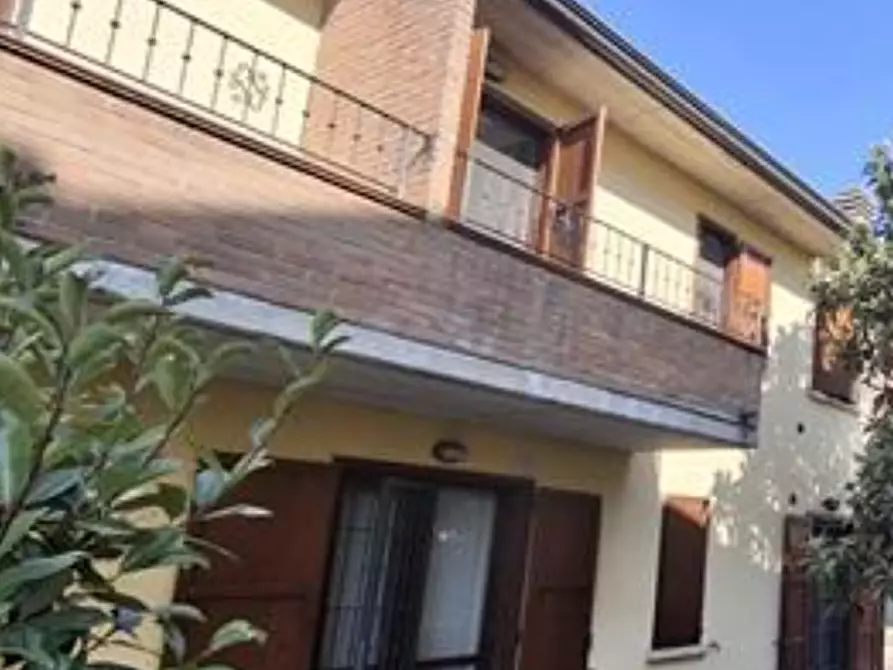 Immagine 2 di Appartamento in vendita  in Via Camillo Prampolini a Cadelbosco Di Sopra